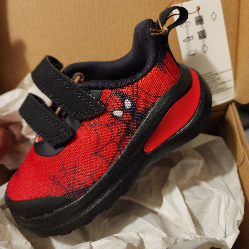 Spiderman Addidas